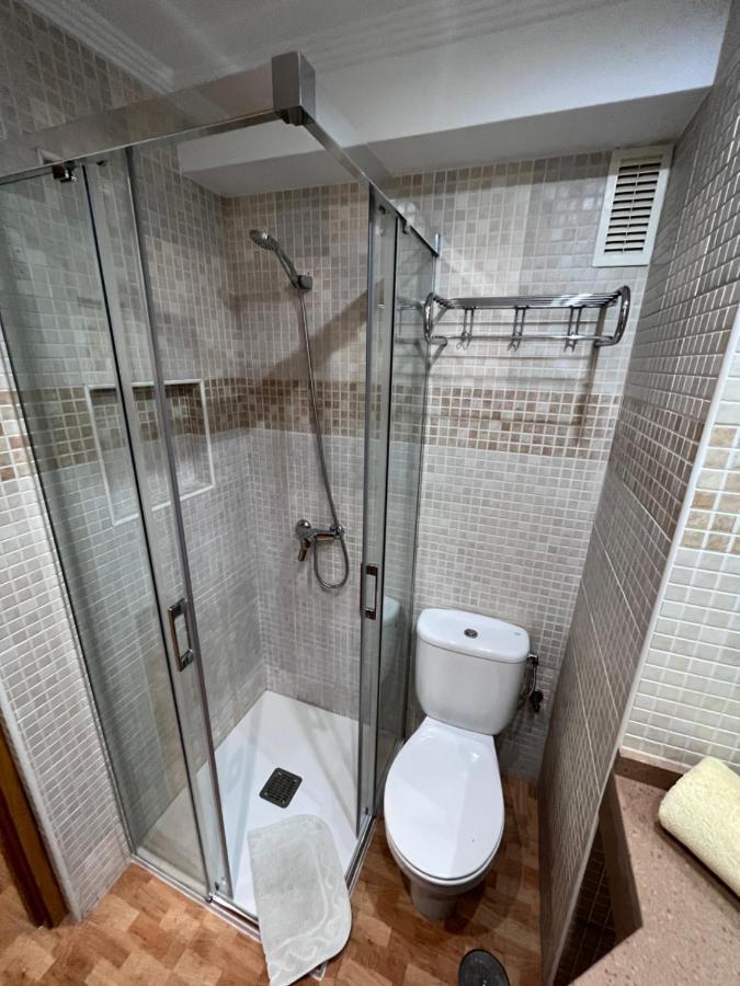Gatu Villa Elvira Junto Al Hospital Y Playa 2 Dormit Y 2 Banos, Preferente Mayores De 25 Anos Y Familias Cádiz Exterior foto